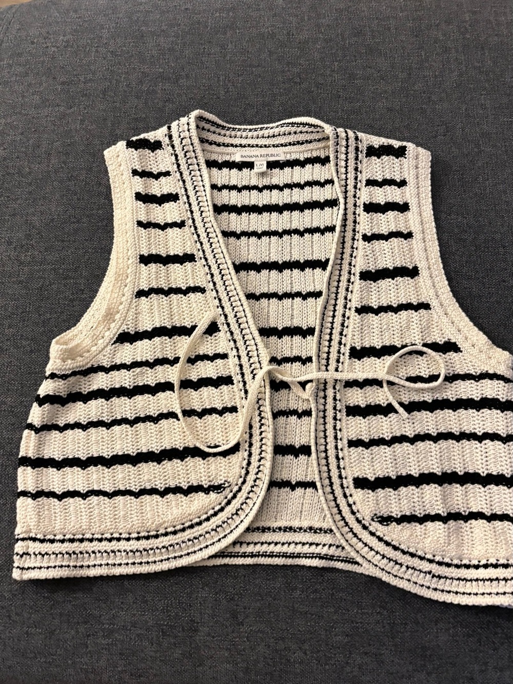 Banana Republic Knitted vest cardigan